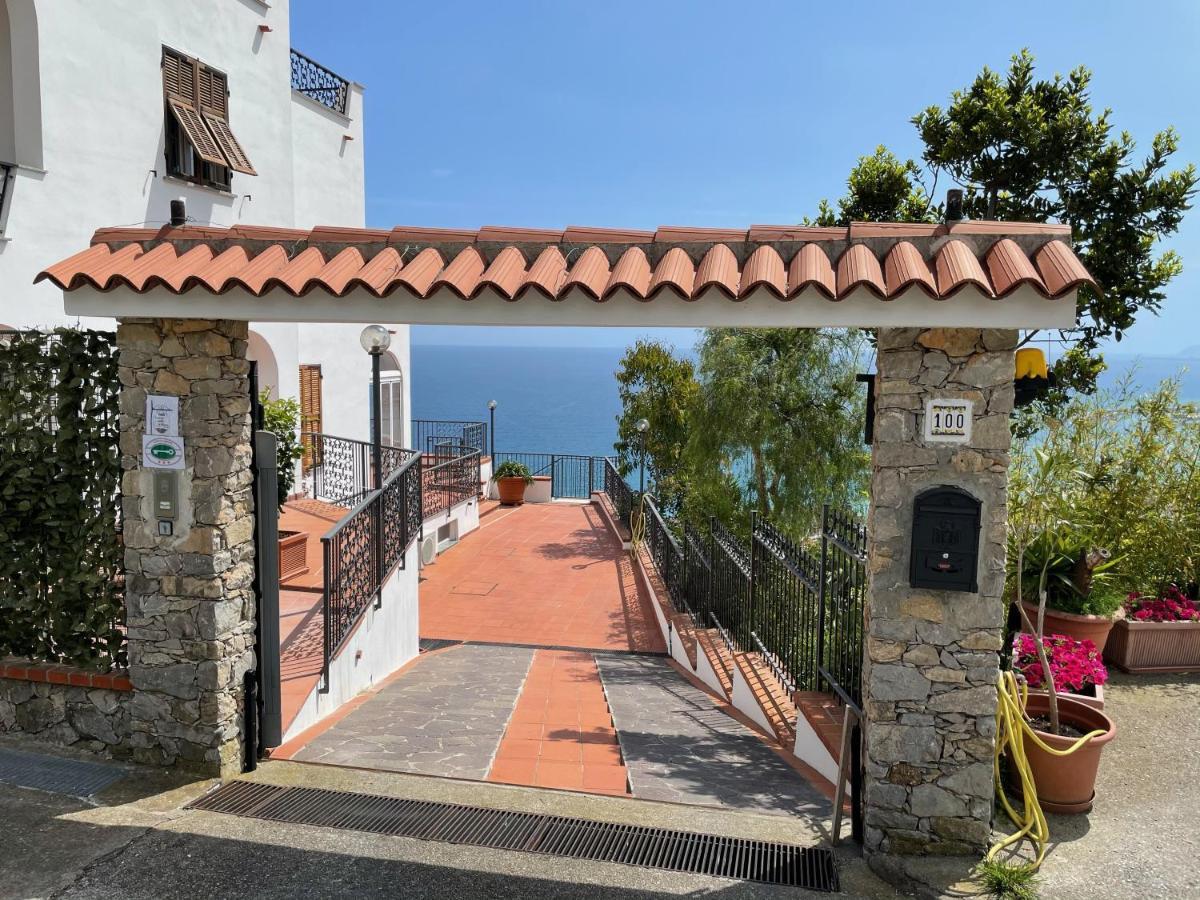 Sotto Le Stelle ...Il Mare Ξενοδοχείο Pietra Ligure Εξωτερικό φωτογραφία